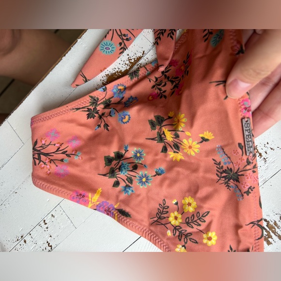 Spell posy bikini set - Picture 9 of 16